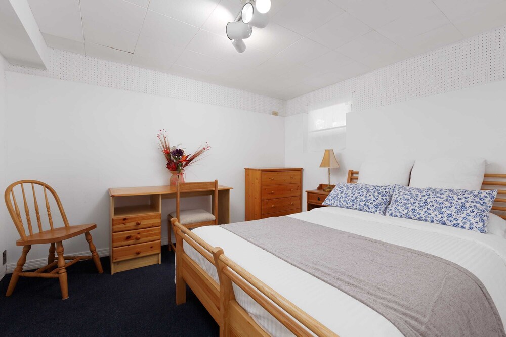 spacious 2 bedroom private basement.