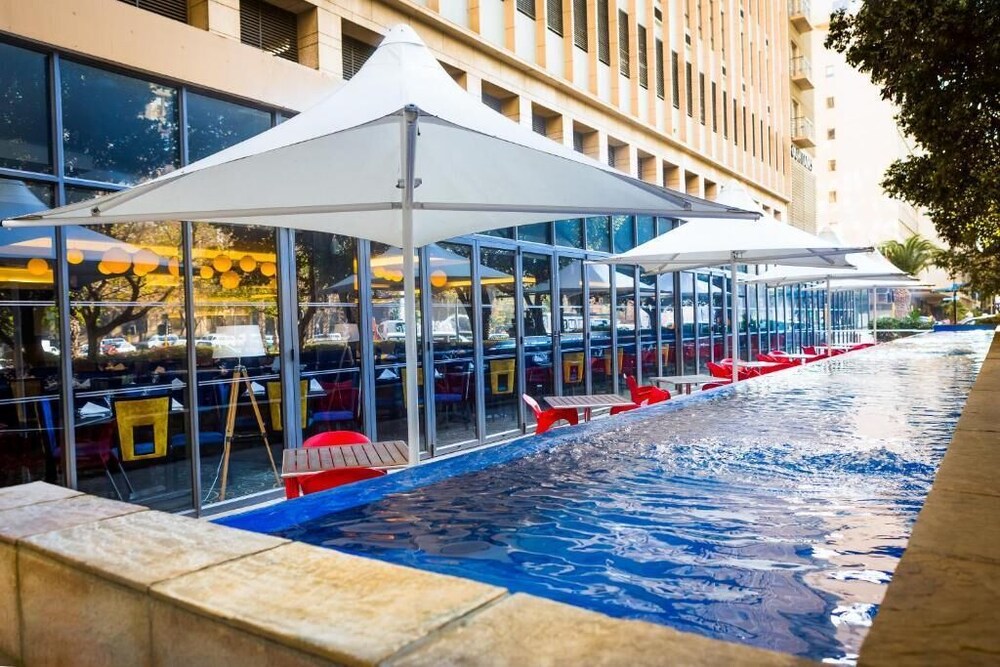 Book Fountains Hotel Cape Town In Cape Town Hotels Com