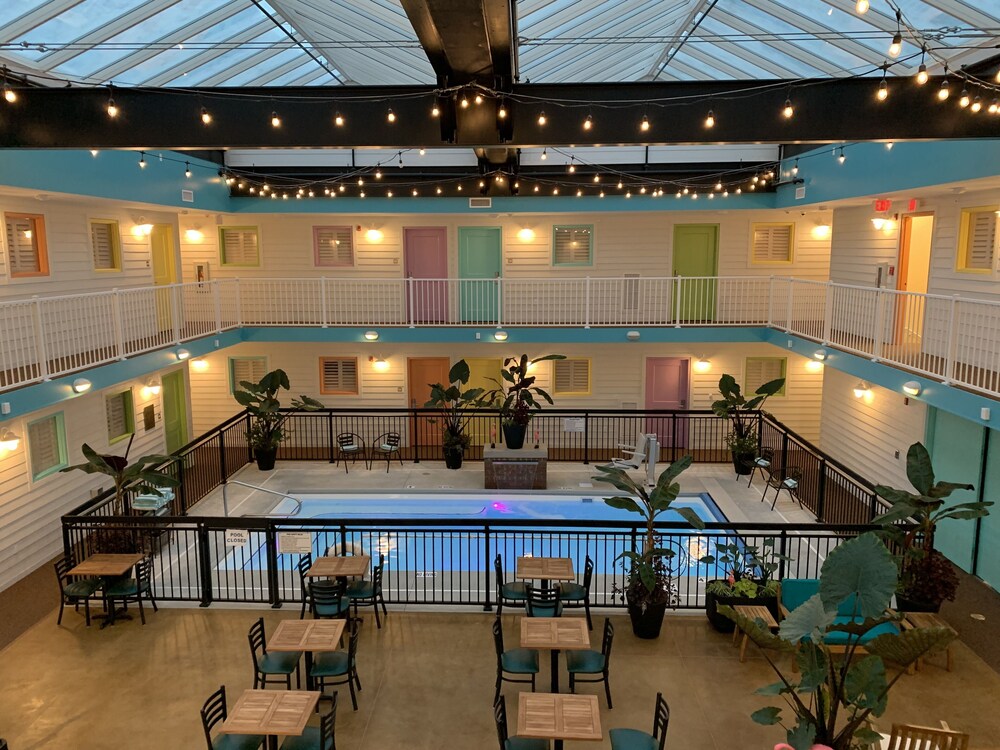 hotels in logan ohio area