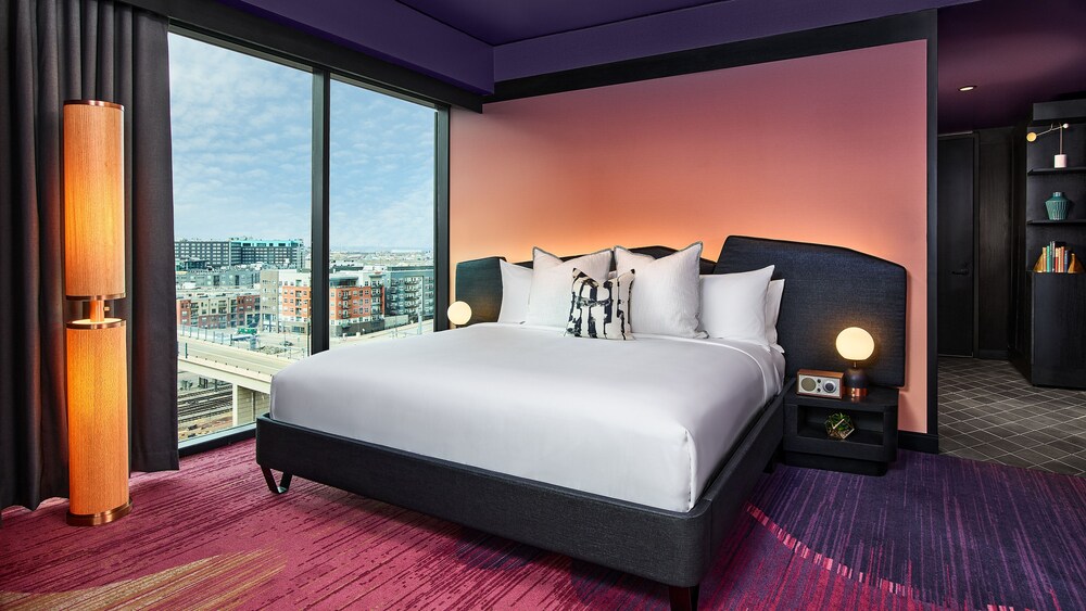 Book The Rally Hotel In Denver Hotelscom