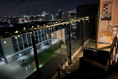 Book King Deluxe City Apt Balcony View Free Parking In Leeds Hotels Com Book King Deluxe City Apt Balcony View Free Parking In Leeds Hotels Com