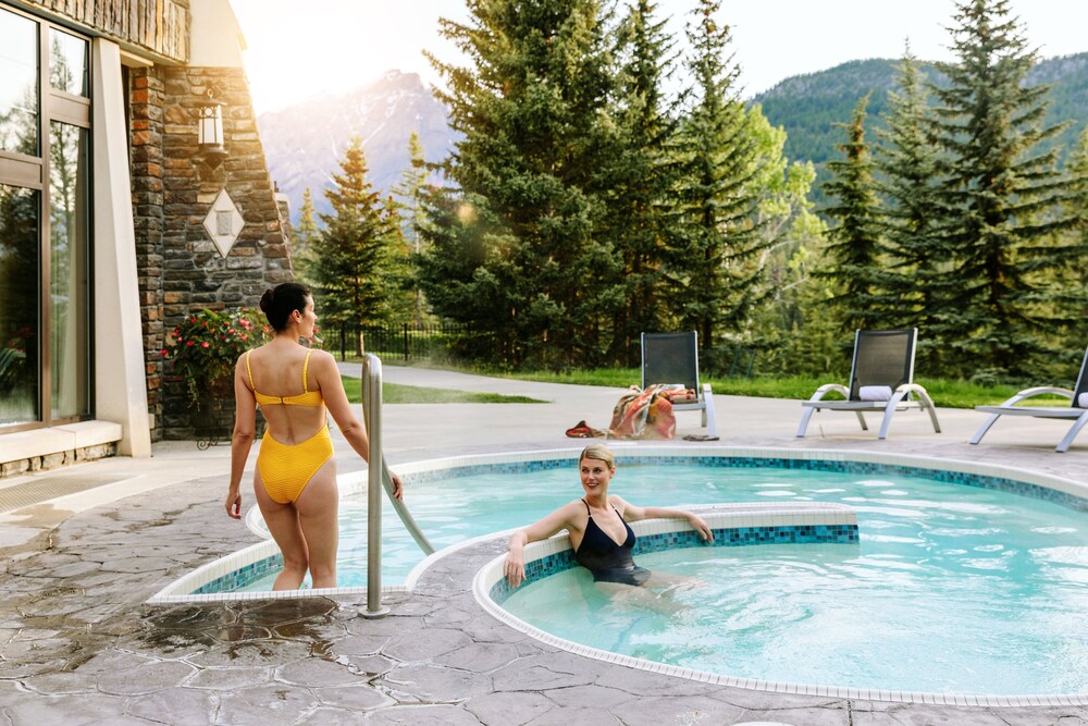 Book Fairmont Banff Springs Gold Experience In Banff Hotelscom