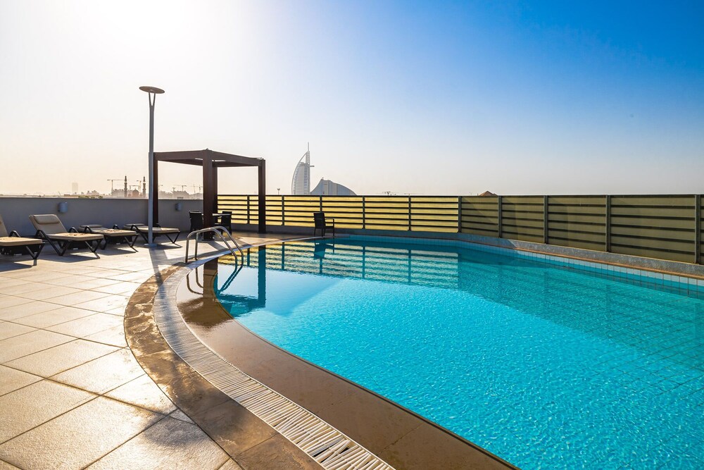 2 ベッズ ブランド ニューアパトメント イン アル ワスル ジュメイラ ドバイ の宿泊予約 ホテルズドットコム