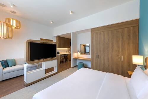كم مقاس مسبح لحمام غرفة النوم luxury home design