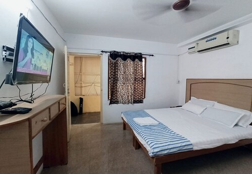 18 Seshadri Swamigal Ashram Hotels From Rs2 605 Tiruvannamalai Hotel Discounts Hotels Com