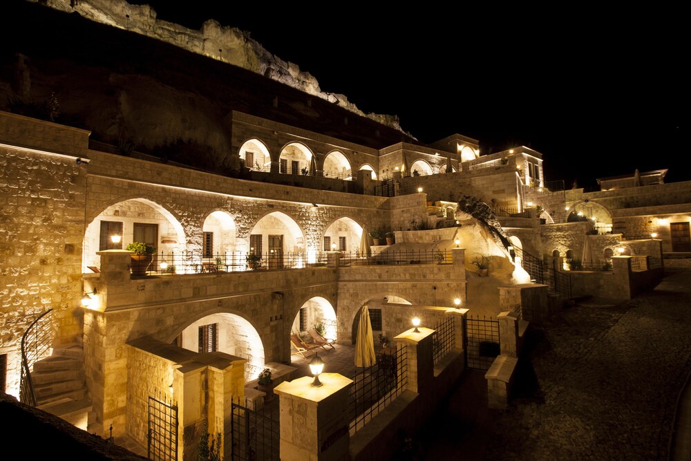 Book Kayakapi Premium Caves Cappadocia In Urgup Hotels Com