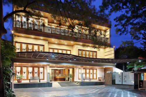 Kertanegara Premium Guest House Malang Info Photos Reviews Book At Hotels Com Kertanegara Premium Guest House Malang Info Photos Reviews Book At Hotels Com