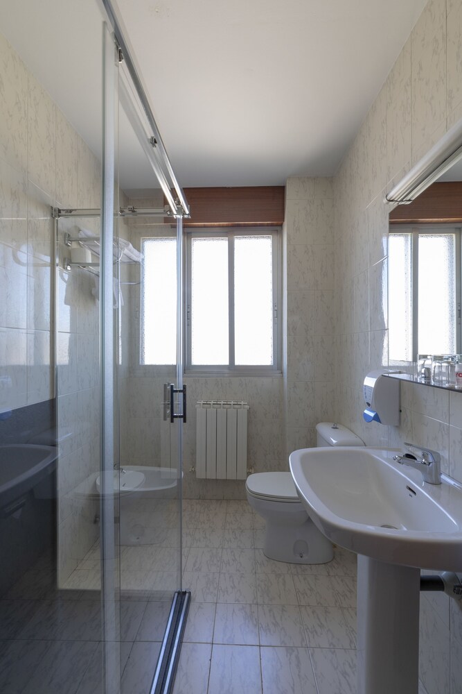 Las Vegas Burgos Info Photos Reviews Book At Hotels Com