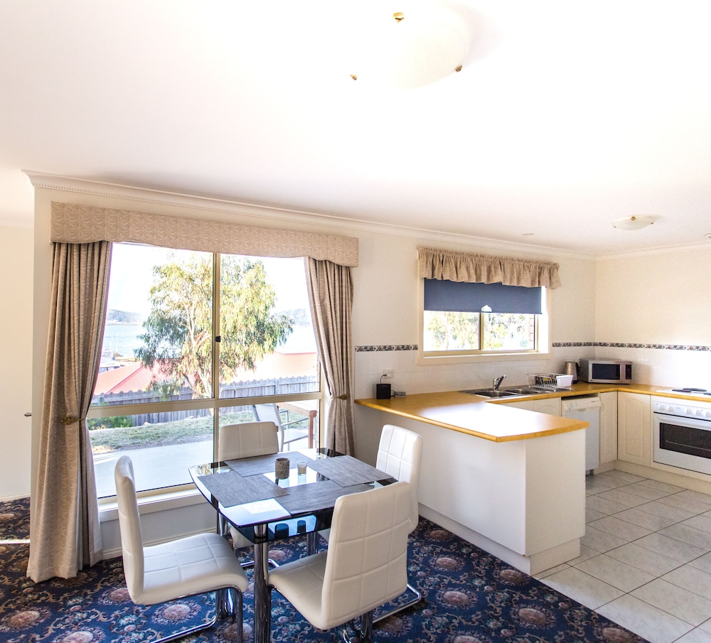 Book Eastcoaster Resort in Orford