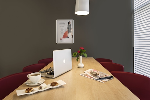 Ibis Izmir Alsancak Izmir Hotels Com