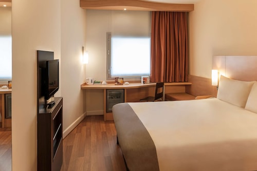 Ibis Izmir Alsancak Izmir Hotels Com