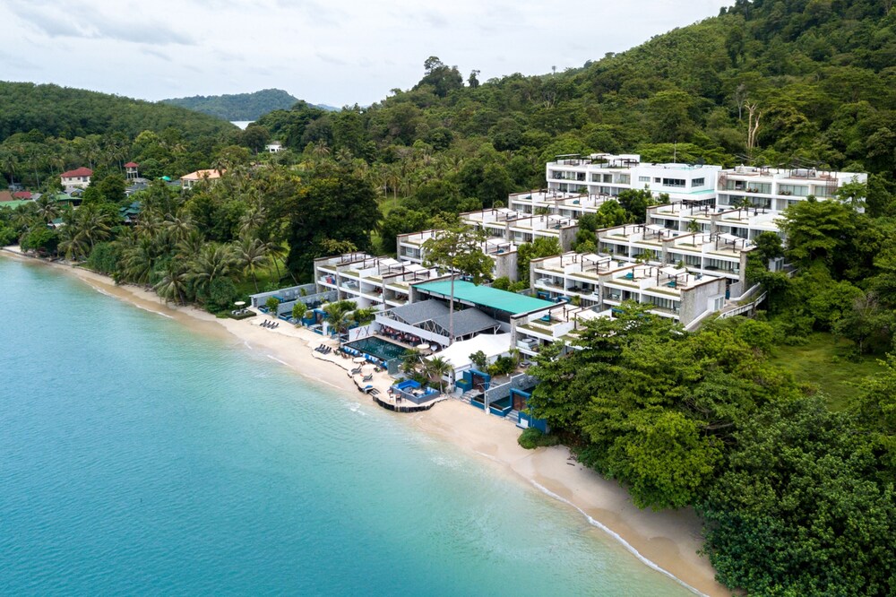 Reviews For The Nchantra Pool Suite Phuket Ratsada