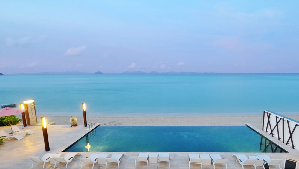 Book The Nchantra Pool Suite Phuket In Ratsada Hotels Com