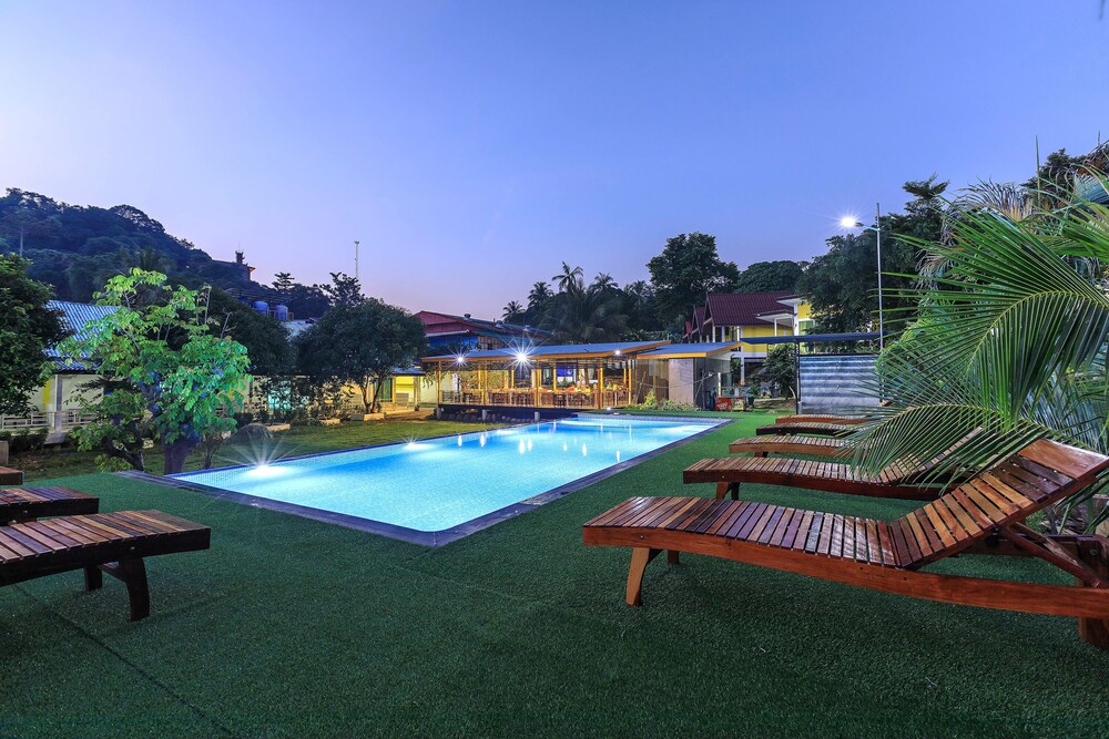 Book Phi Phi Chang Grand Resort Spa In Ko Phi Phi Hotels Com