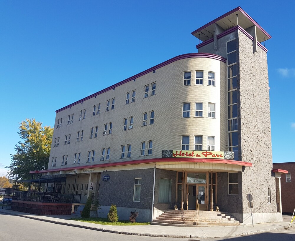 Book Hotel Du Parc In Saguenay And Vicinity Hotels Hotel Du Parc Saguenay