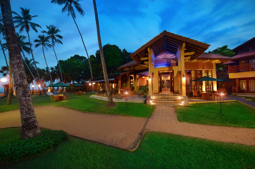Book Royal Palms Beach Hotel In Wadduwa Hotels Royal Palms Beach Hotel Wadduwa