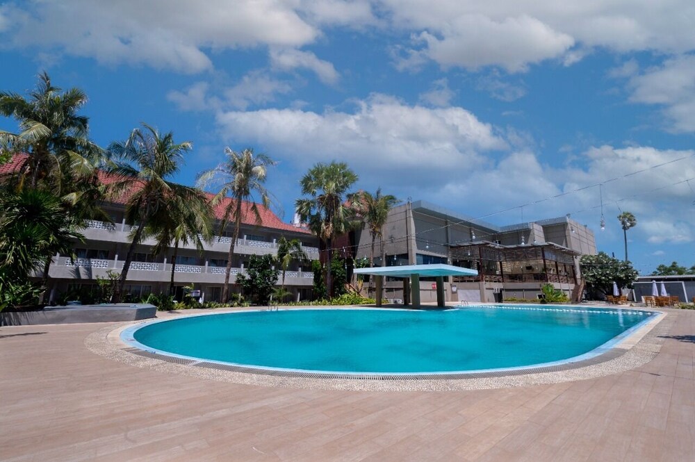 Kristal Hotel Kupang, Kupang Info, Photos, Reviews Book at