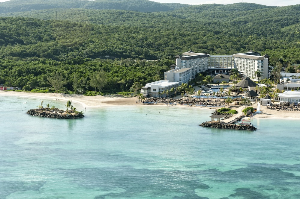 Book Royalton White Sands All Inclusive In Falmouth Hotels Royalton White Sands All Inclusive Falmouth