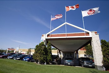 Picture of Canad Inns Destination Centre Garden City in Winnipeg