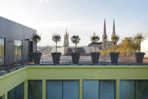 Book Mama Shelter Bordeaux In Bordeaux Hotels Com