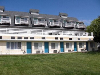 Top 10 Hotels In Charlestown Rhode Island Motels In Charlestown