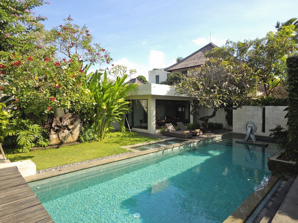 The Amala Seminyak Indonesia Seminyak Hotel Discounts Hotels Com