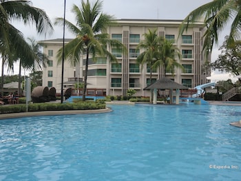 Picture of Widus Hotel & Casino in Angeles City