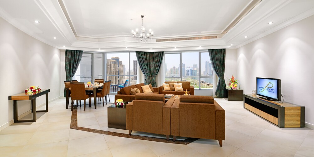Al Majaz Premiere Hotel Apartment Sharjah Info Photos Reviews Book At Hotels Com