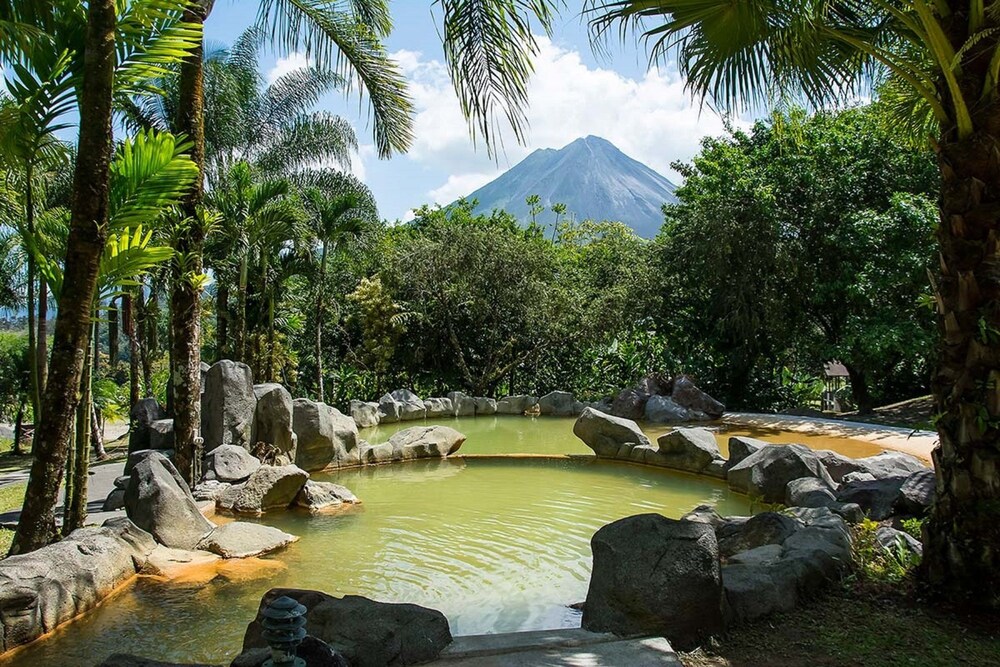 Arenal Paraíso Resort & Thermo Mineral Hot Springs (La Fortuna, Costa Rica) Hoteles en La