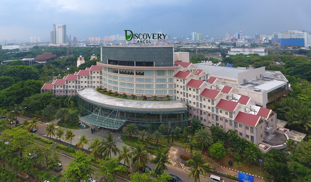 Discovery Ancol Jakarta Indonesia Jakarta Hotel Discounts Hotels Com