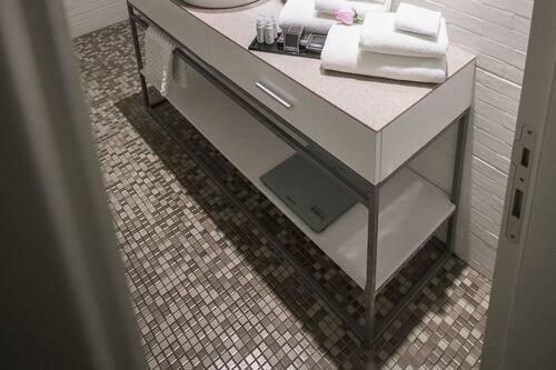 ジャンプ イン ホテル ベオグラード ベオグラード の宿泊予約 ホテルズドットコム