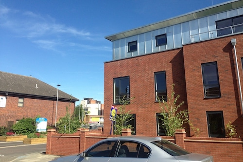10 Best Cheap Hotels Near Dagenham Heathway Underground Station Hotels Com 10 Best Cheap Hotels Near Dagenham Heathway Underground Station Hotels Com