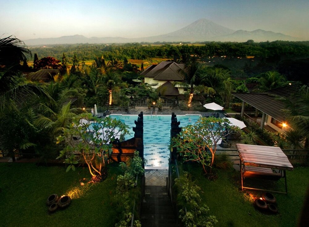The Oxalis Regency Hotel Magelang, Magelang, Pool