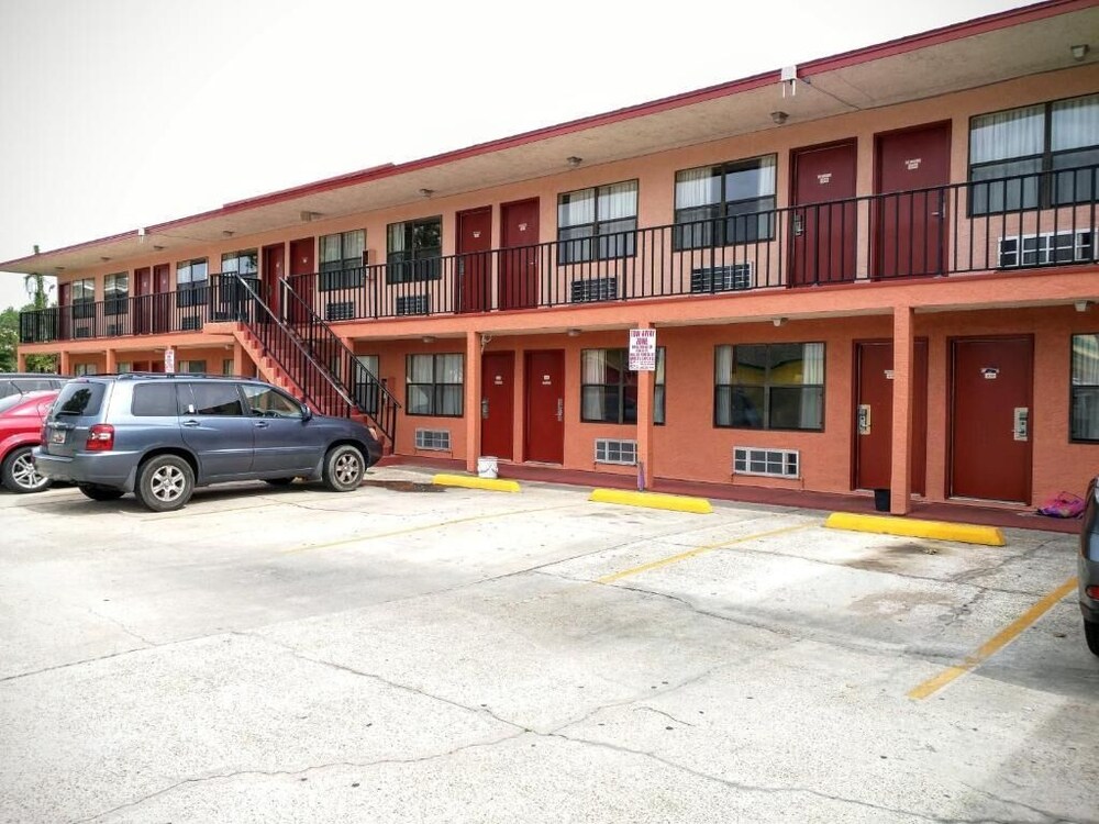 Book Summer Breeze Motel In Panama City Beach Hotels Com