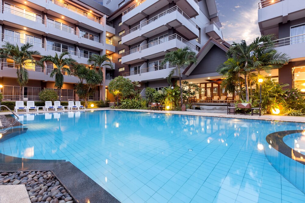 芭堤雅假日度假酒店