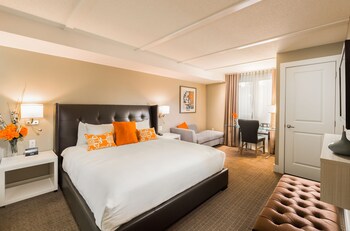 Most-booked hotels in Collingwood in the past month