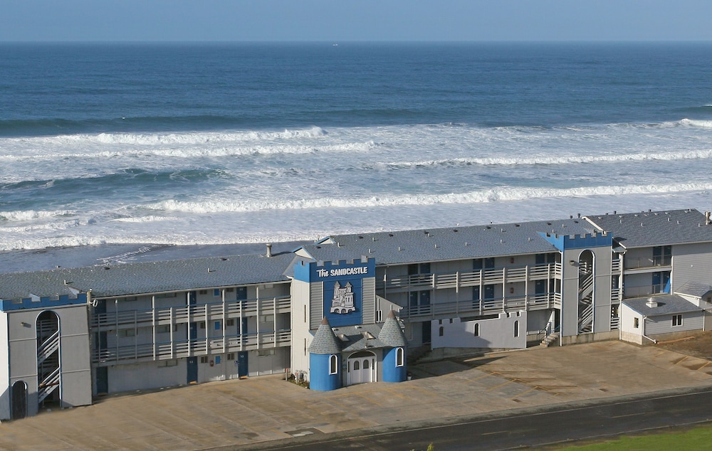 Book Sandcastle Beachfront Motel In Lincoln City Hotels Sandcastle Beachfront Motel Lincoln City