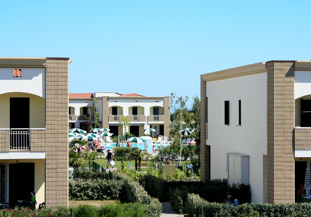 beautiful village for 5 people with pool