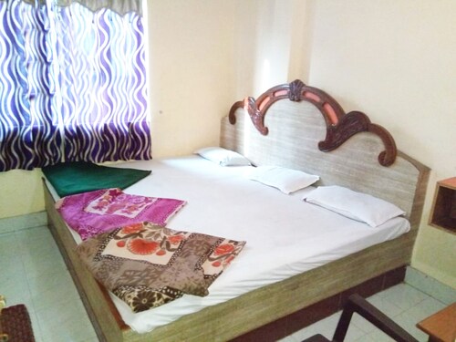 15 Closest Hotels To Kashi Vishwanath Temple In Varanasi Hotels Com