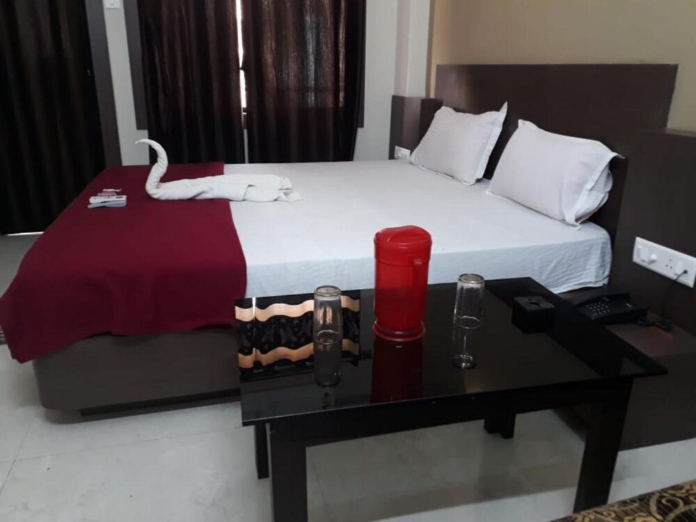 goroomgo hotel uk palace puri