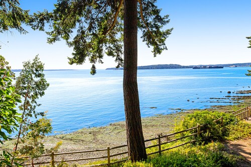 Top Pet Friendly Hotels In Bainbridge Island Washington Hotelscom