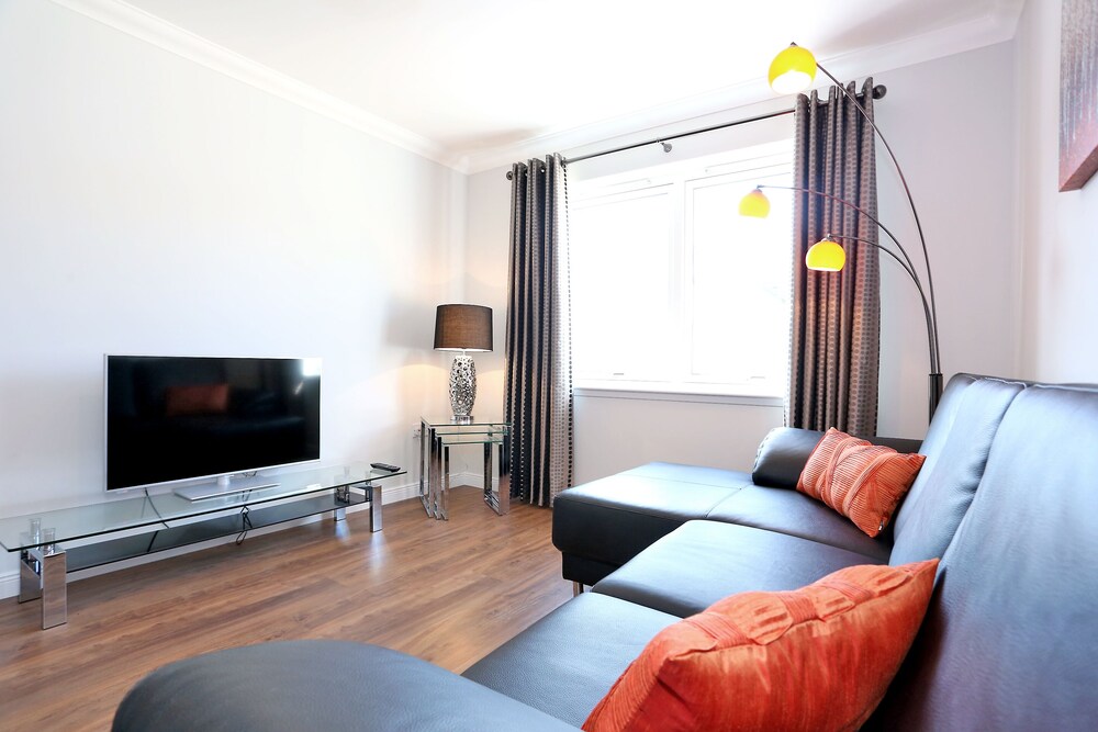 bright birchlee home in inverurie scotland inverurie book at hotels com