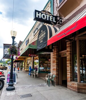 Top 10 Prescott Hotels Last Minute Room Deals Picture Of The Grand Highland Hotel In Prescott