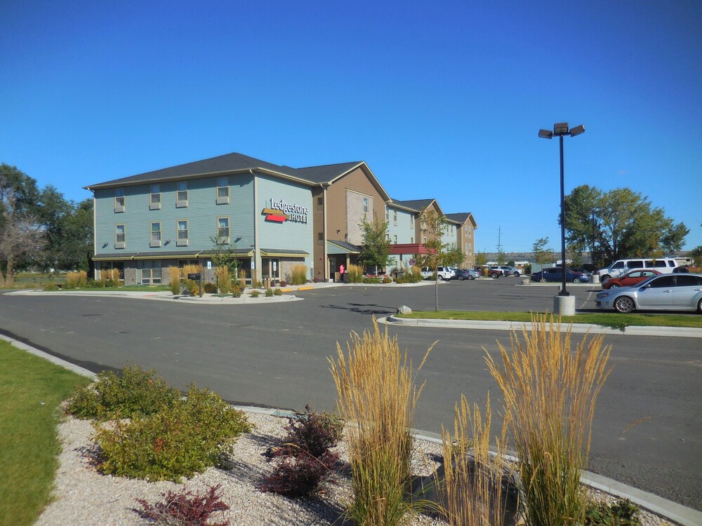 Book Ledgestone Hotel Billings In Hotels Ledgestone Hotel Billings