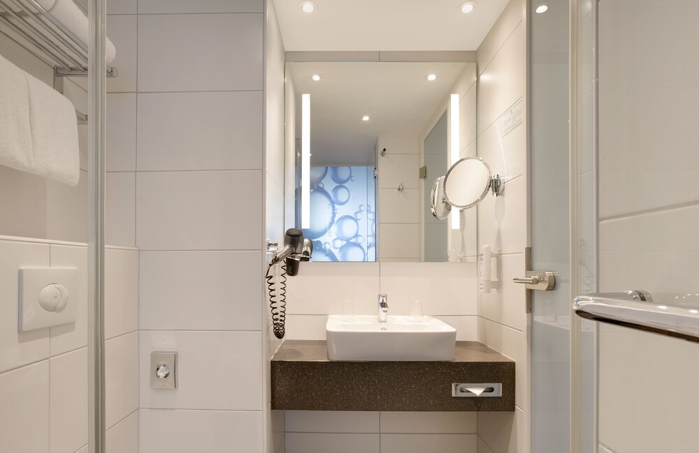 Holiday Inn Berlin City East Side In Berlin Hotels Com