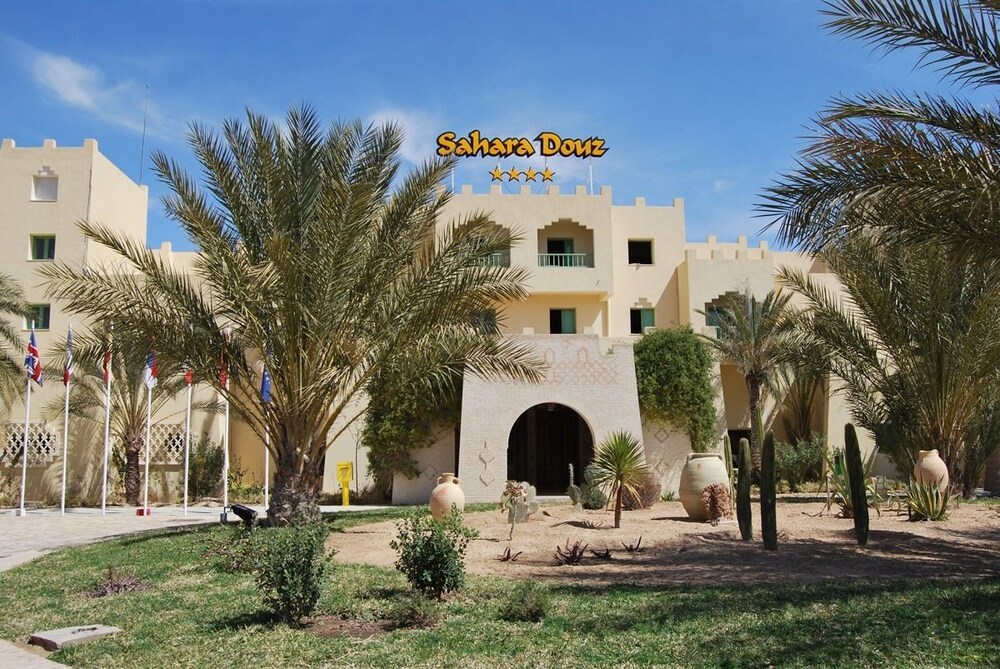 撒哈拉杜兹酒店, 杜兹