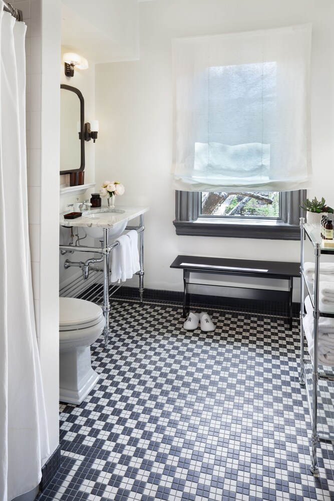 Book The High Line Hotel in New York | Hotels.com