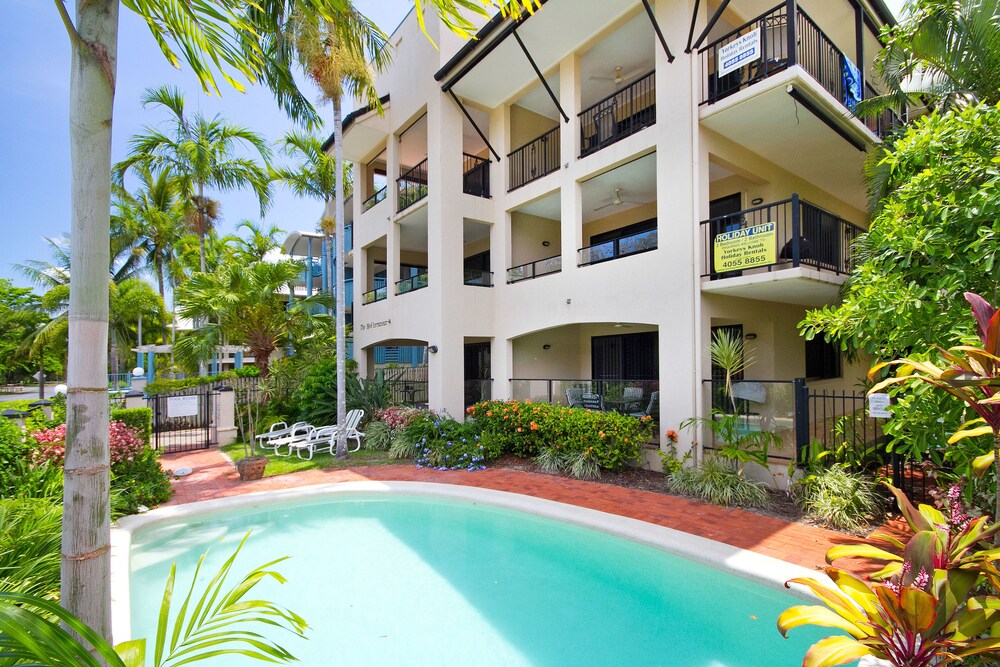 Book The Mediterranean Beachfront Apartments In Cairns Hotels Com
