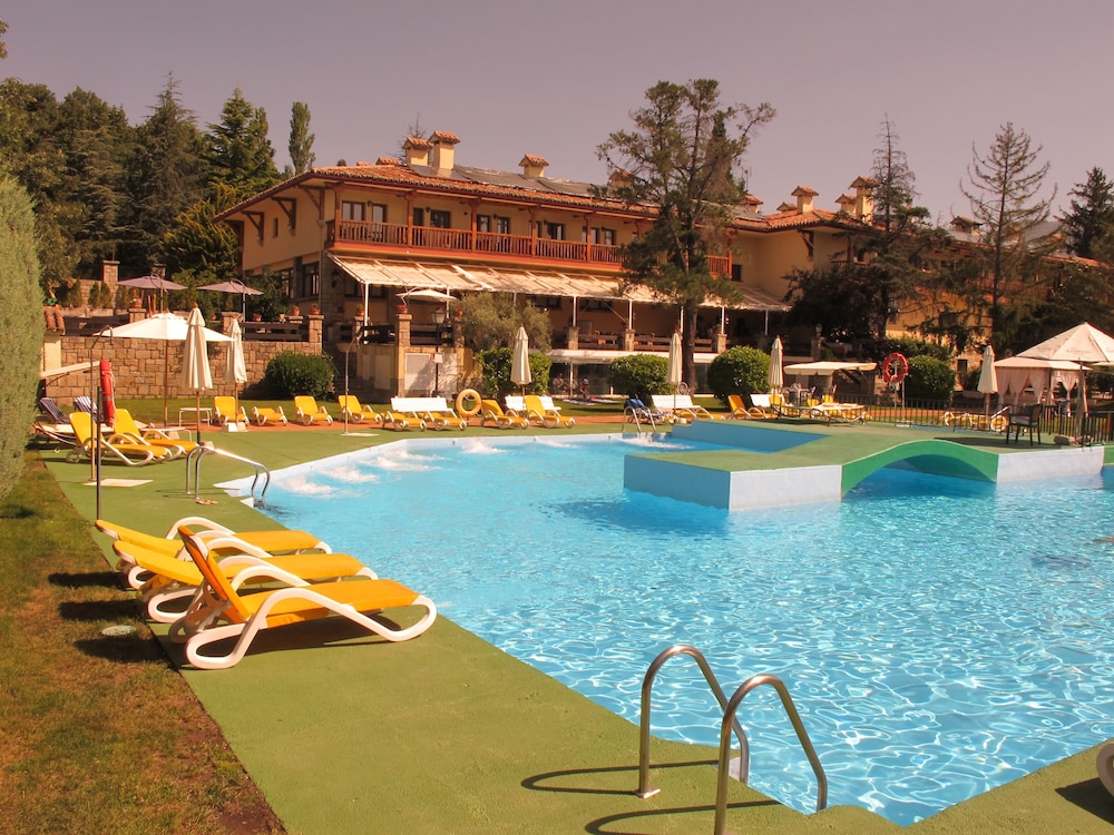 Hotel Rural Spa Hacienda Los Robles en Navacerrada ...