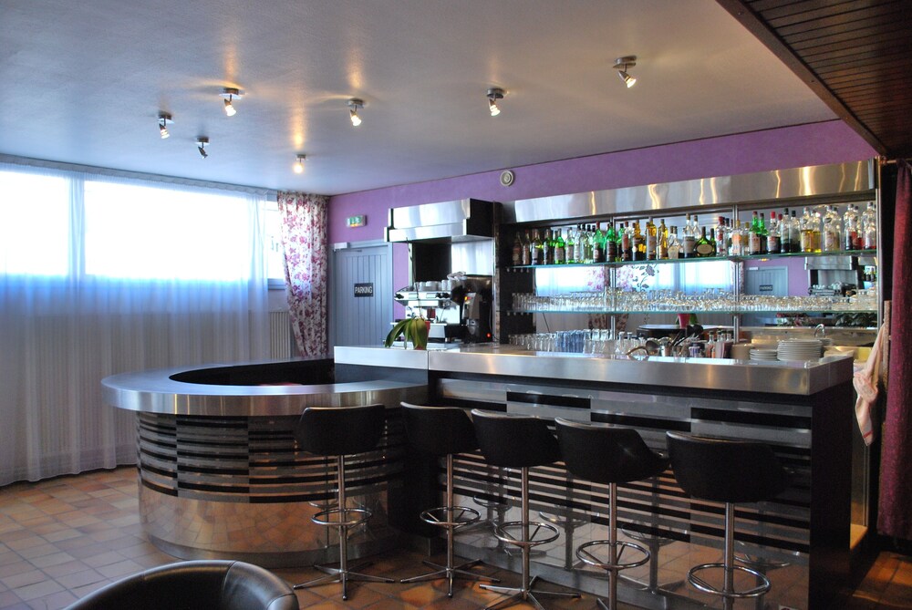 Book Brit Hotel Cahors Le Valentre In Cahors Hotels Com